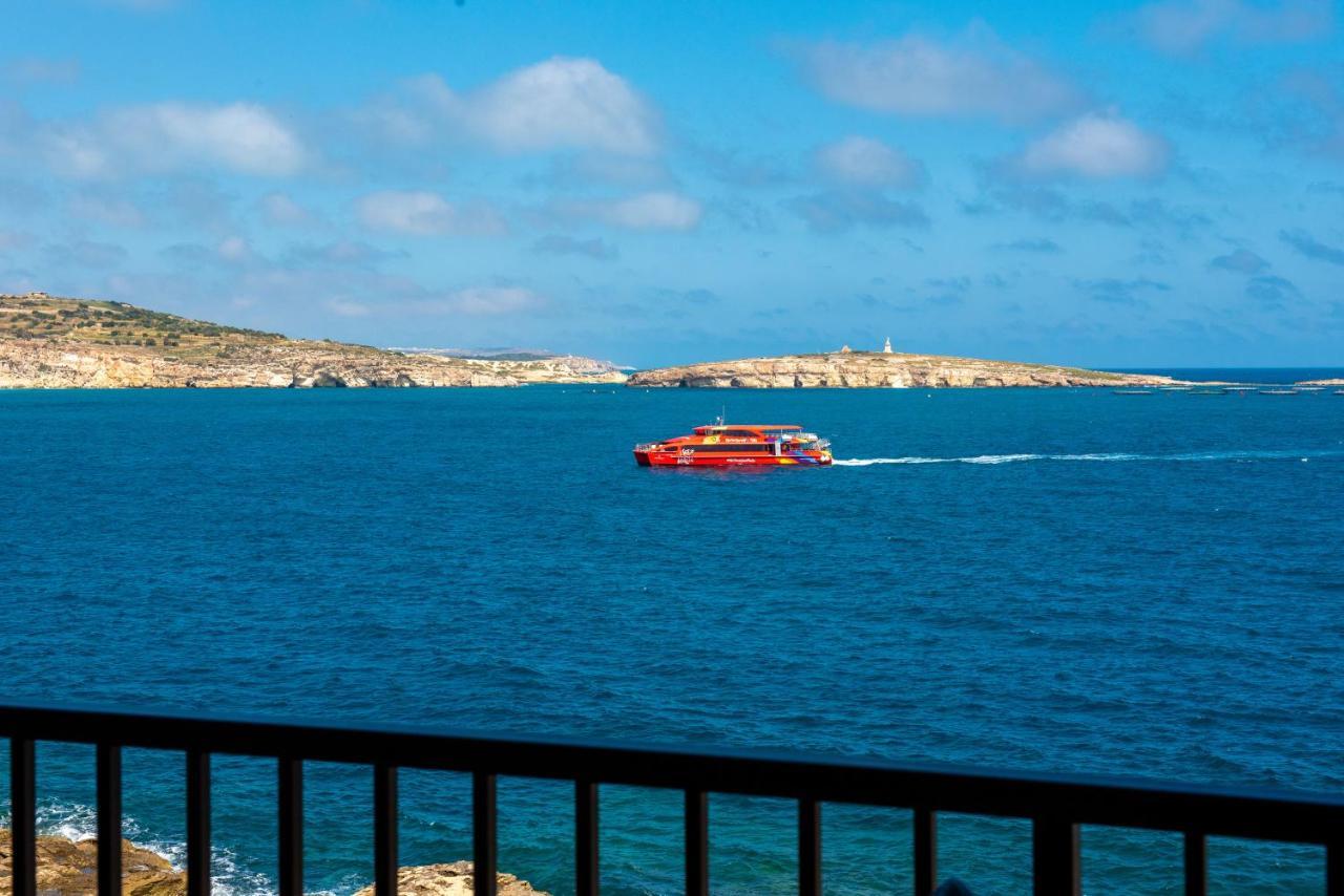 Islet Promenade Seafront Family Apartment With 2 Balconies By Getawaysmalta خليج سانت بول المظهر الخارجي الصورة