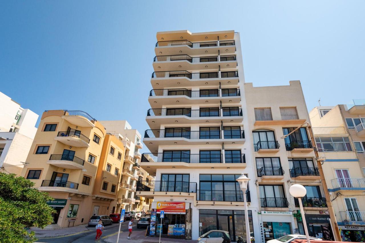 Islet Promenade Seafront Family Apartment With 2 Balconies By Getawaysmalta خليج سانت بول المظهر الخارجي الصورة