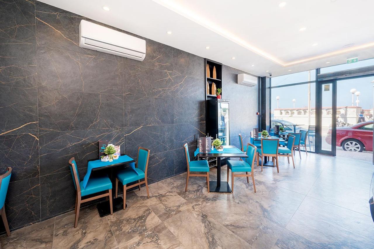 Islet Promenade Seafront Family Apartment With 2 Balconies By Getawaysmalta خليج سانت بول المظهر الخارجي الصورة